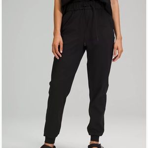 lululemon stretch jogger - full length - size 4 - Black